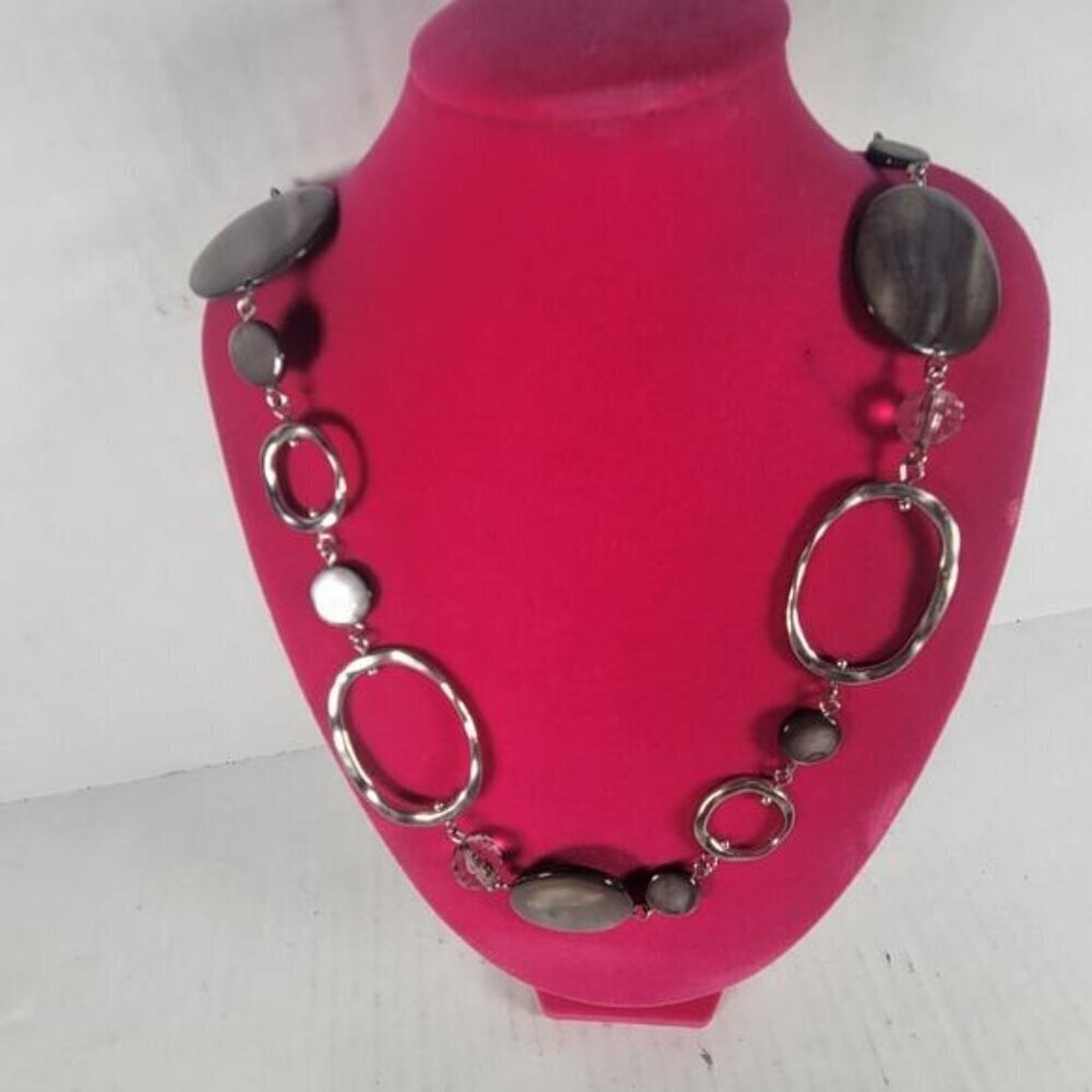 Lia Sophia "BUNGALOW" Silver-Tone Beaded Necklace With Large Grey Accents